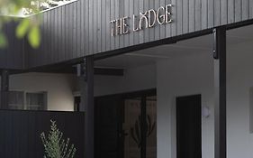 The Lodge - 4 Luxury Central Private Studio Rooms - Free Wifi