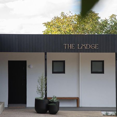 The Lodge - 4 Luxury Central Private Studio Rooms - Free Wifi Mount Gambier Exterior photo